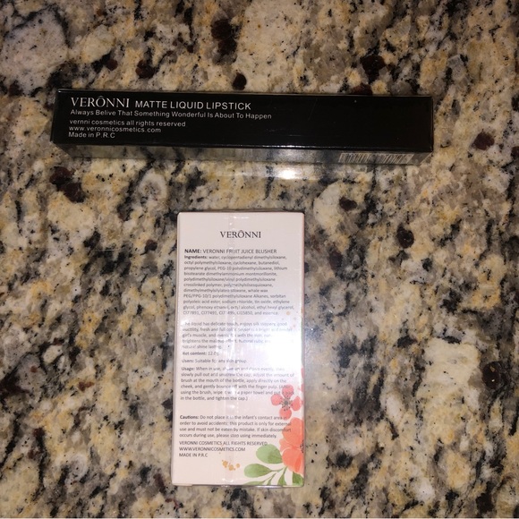 🔥2/$30🔥*SEALED* Veronni Fruit Juice Blusher + Matte Liquid Lipstick Bundle Lot - Picture 8 of 8